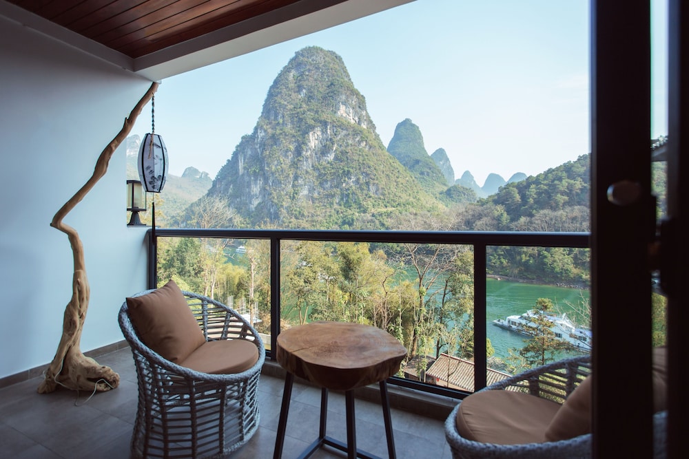 Li River Resort - carbon neutral hotel in Guilin
