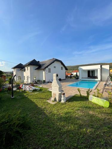 Villa Sami — 4-Star Luxury Hotel in Bihac, Bosnia and Herzegovina