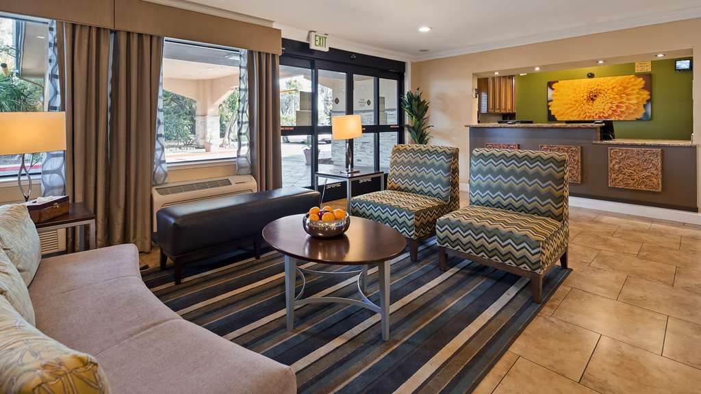 Best Western Plus Pleasanton Inn - photo 2