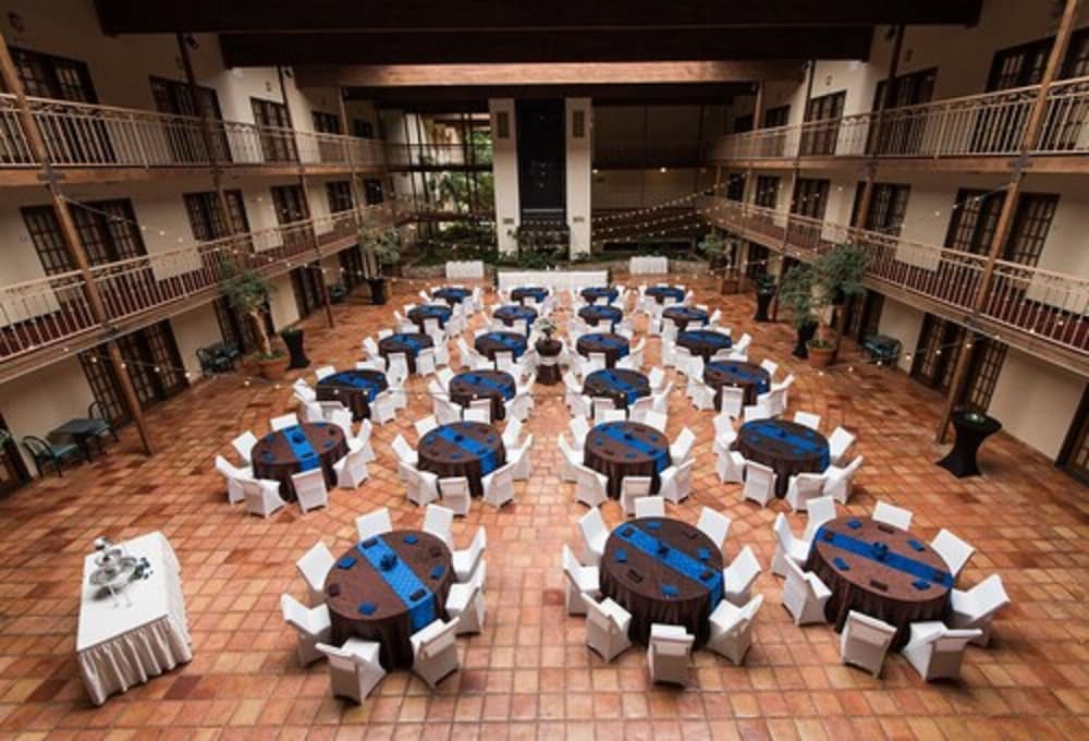 MCM Elegante Suites Abilene - photo 16