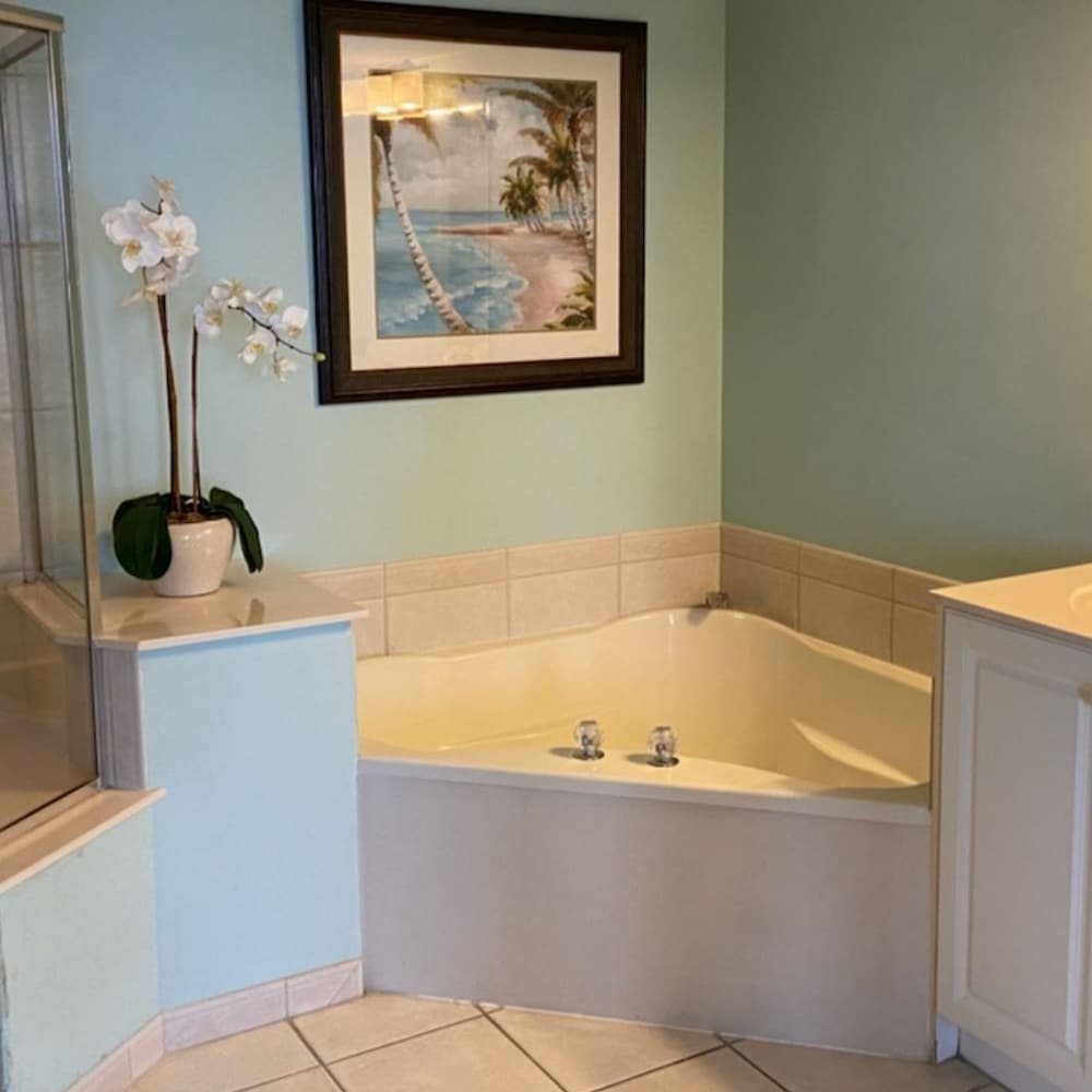 Lovers Key Resort Suite 2 - photo 17