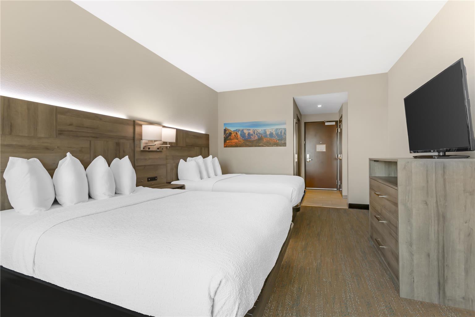Super 8 by Wyndham Greensboro Coliseum Conv. - photo 24