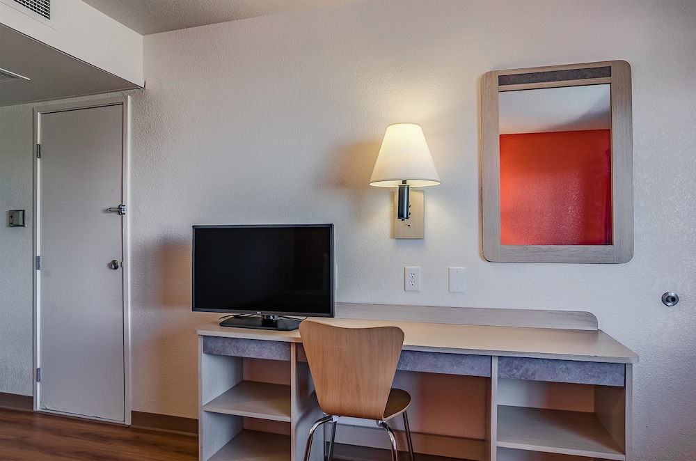Park Inn by Radisson Cheyenne - photo 37
