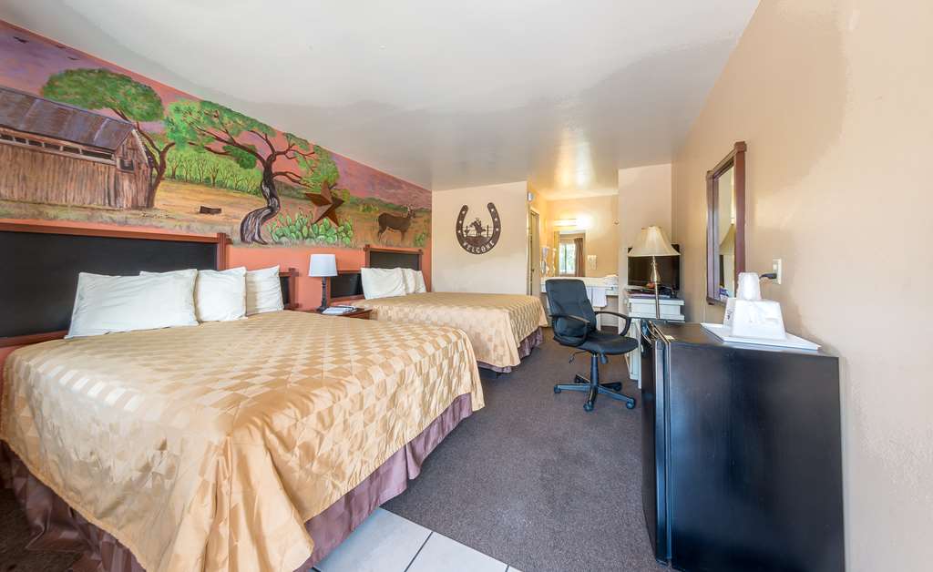 Americas Best Value Inn The Legends Inn - photo 9