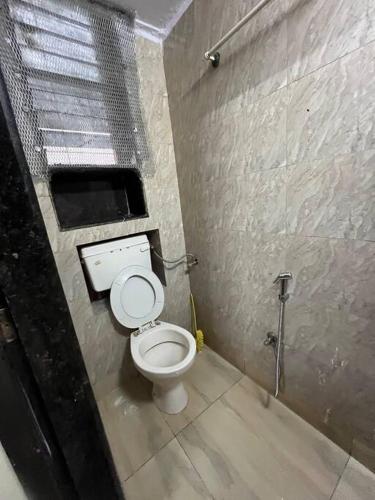 Budget friendly 2bhk at Pali Hill