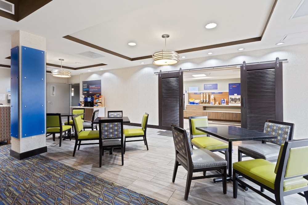 Holiday Inn Express Hotel & Suites Largo Clearwater by IHG - photo 26
