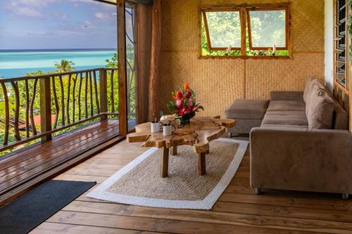 Fare Matira Hau — hotel near Bora Bora Airport