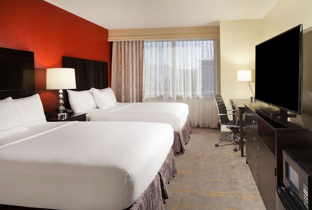 DoubleTree by Hilton El Paso Downtown - photo 17