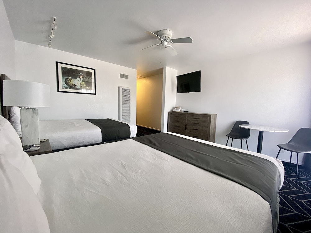 Masterpiece Hotel - photo 14