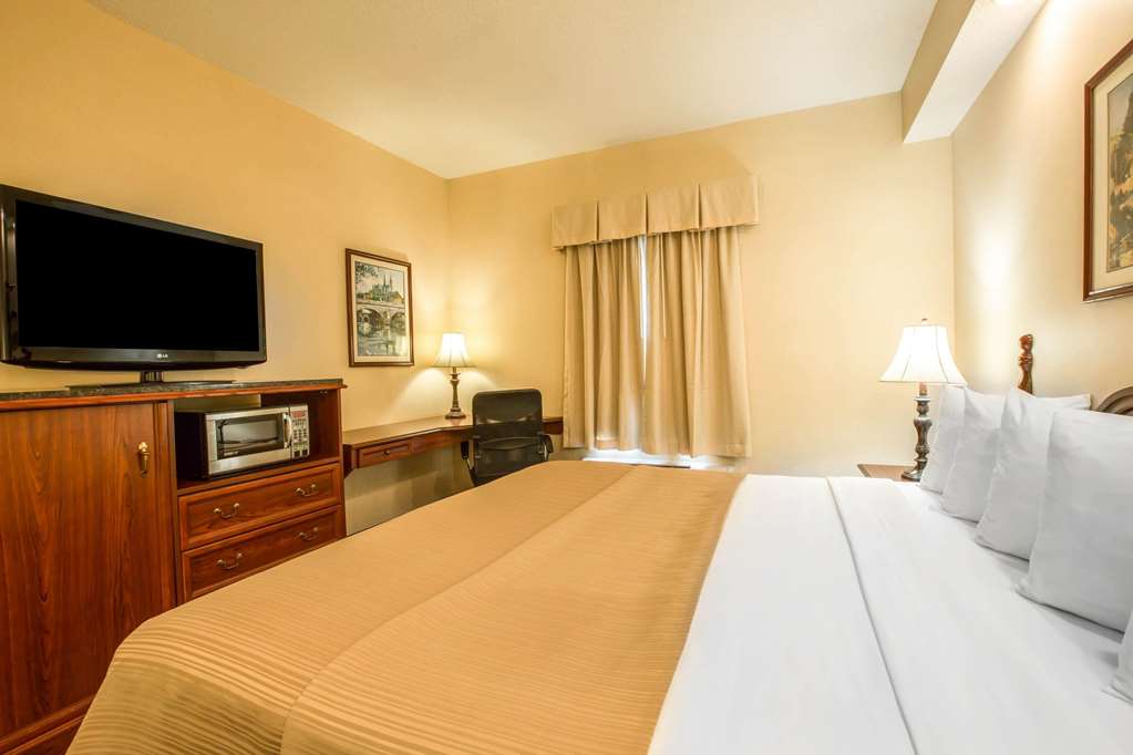 Quality Inn Greeneville Tusculum - photo 13
