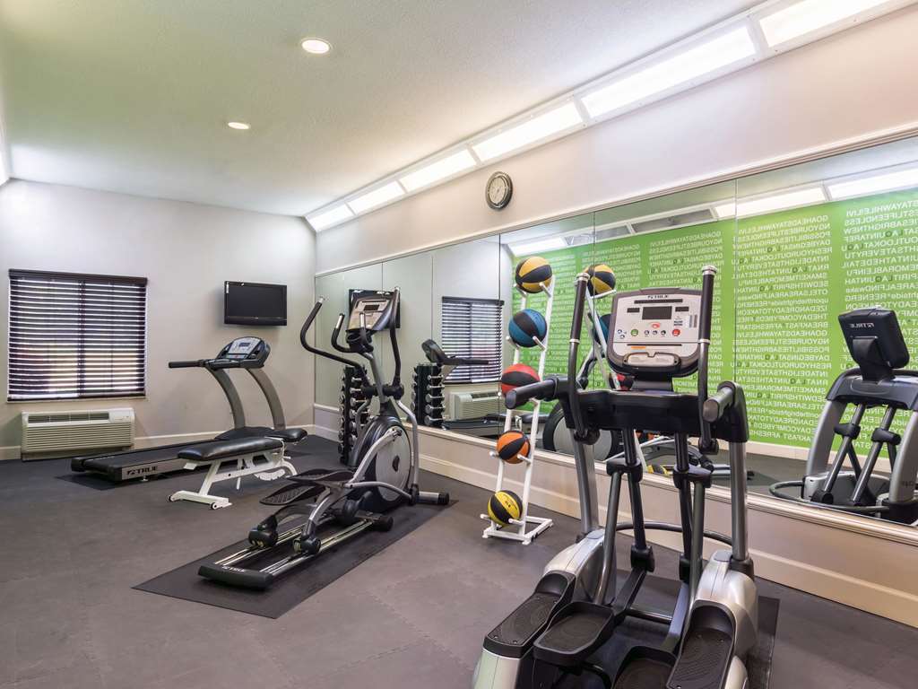La Quinta Inn & Suites by Wyndham Prattville - photo 14