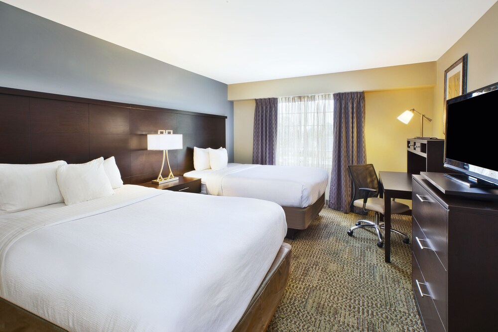 Staybridge Suites Cleveland Mayfield Heights Beachwood by IHG pet-friendly hotel Mayfield Heights