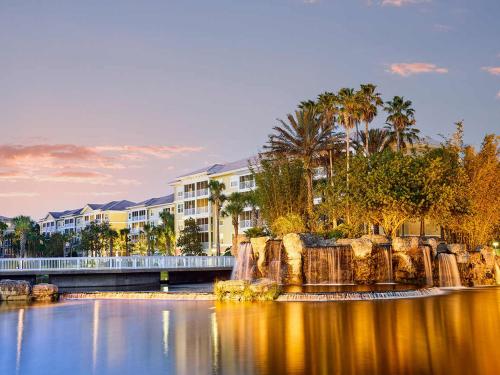 Sheraton Vistana Villages 2BR Apartment with Resort Access — 4-Star Luxury Hotel in Orlando, United States