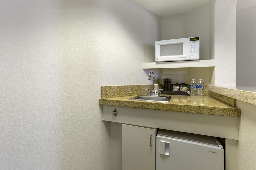Windmill Suites Surprise Phoenix an Ascend Collection Hotel - photo 19