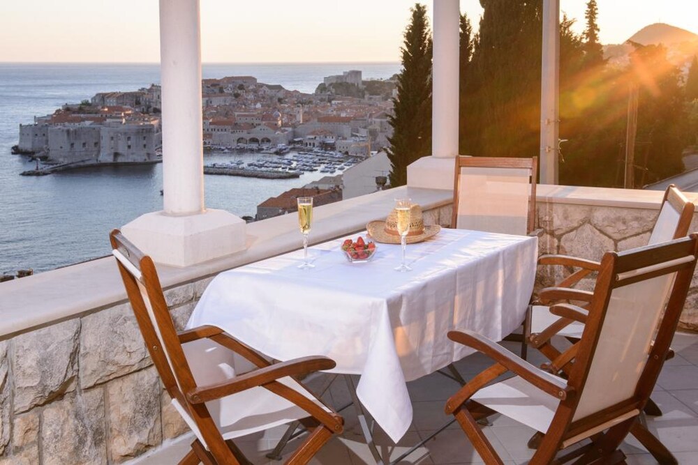 Ploce Apartments Adults only