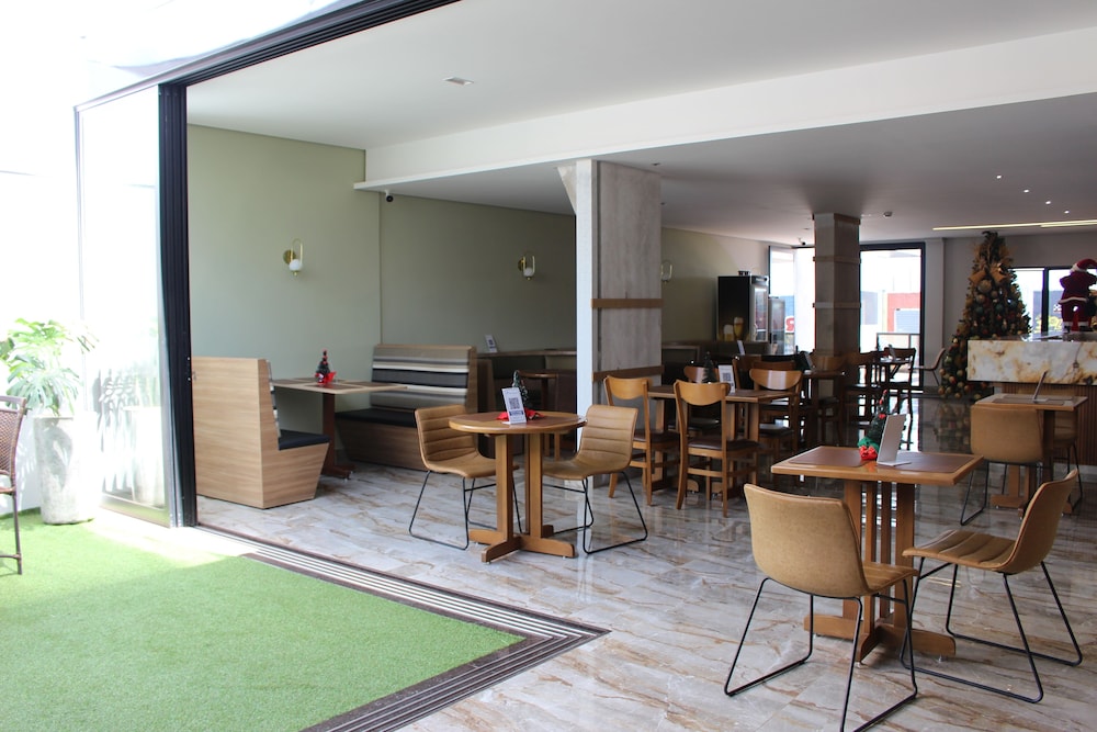 Optimum Plaza Hotel in Monte Alto, Brasil