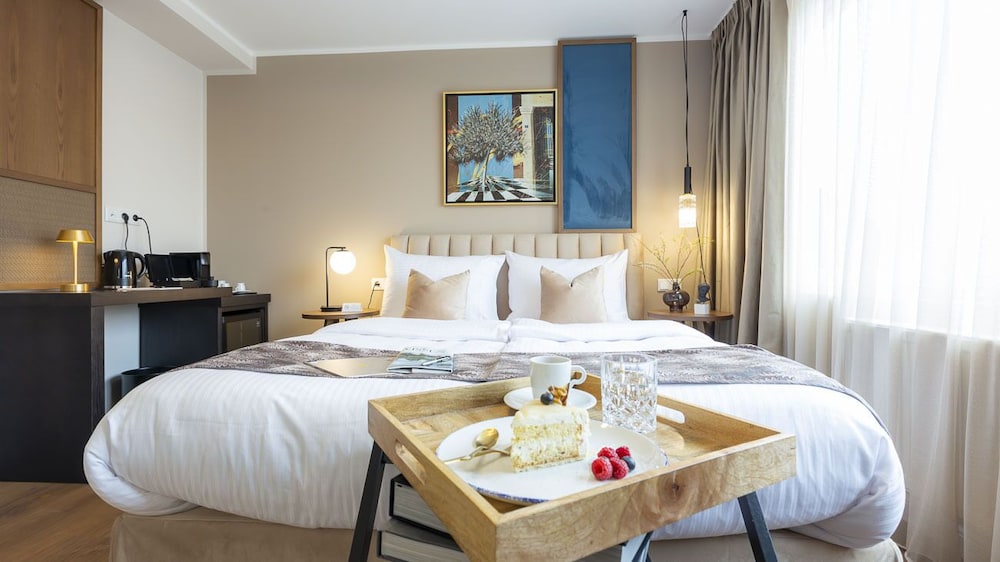 Delphi Hotel & Restaurant — hotel in Neu Wulmstorf