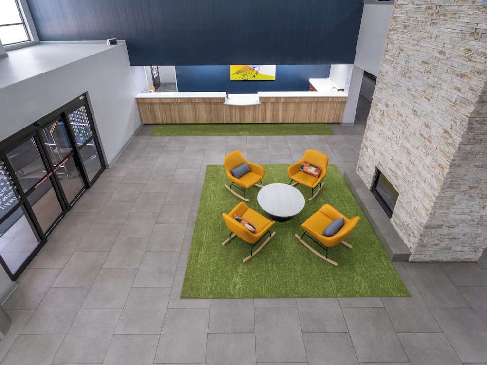 Spark by Hilton Florence North I 95 SC - photo 3