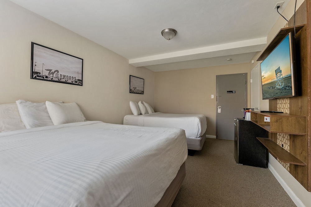 Oceanic Hotel - photo 8