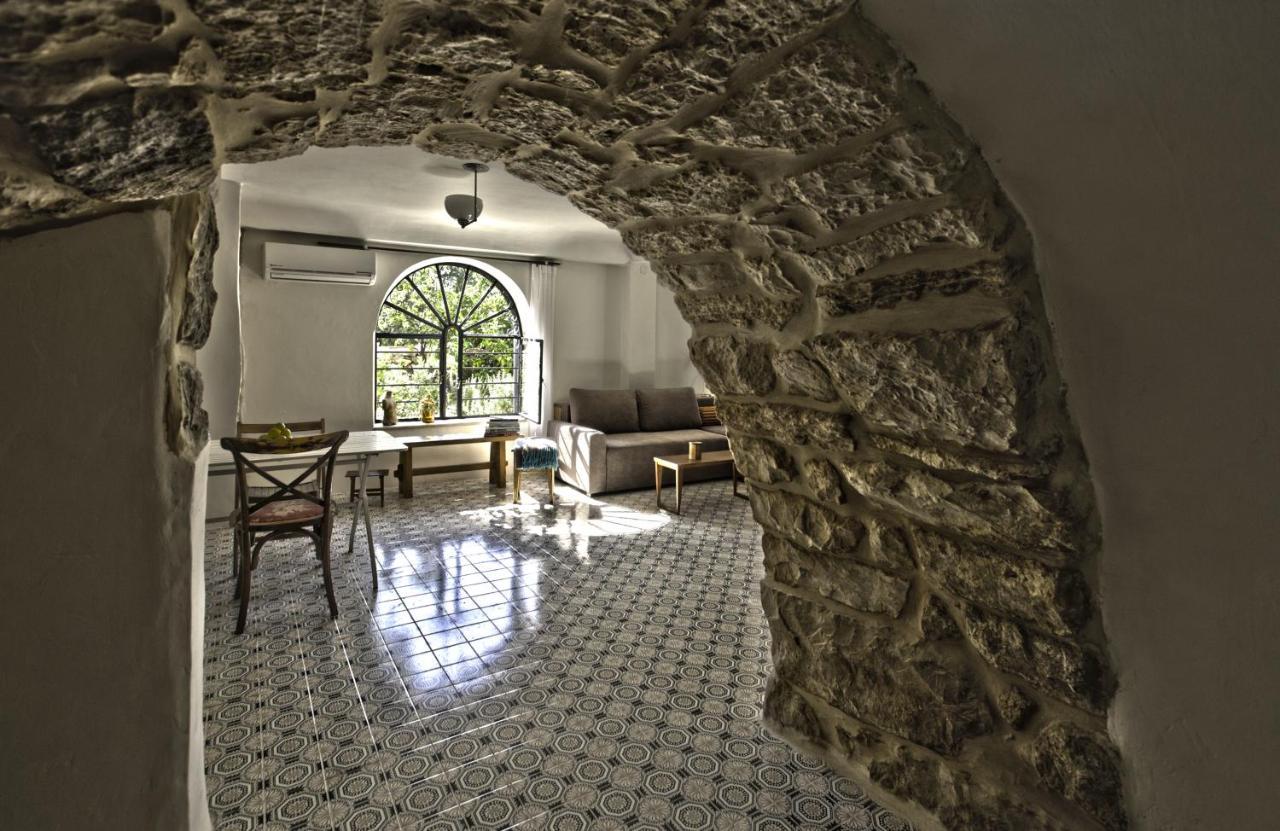 The Nest A Romantic Vacation Home in Ein Kerem Jerusalem — 4-Star Luxury Hotel in Jerusalem, Israel