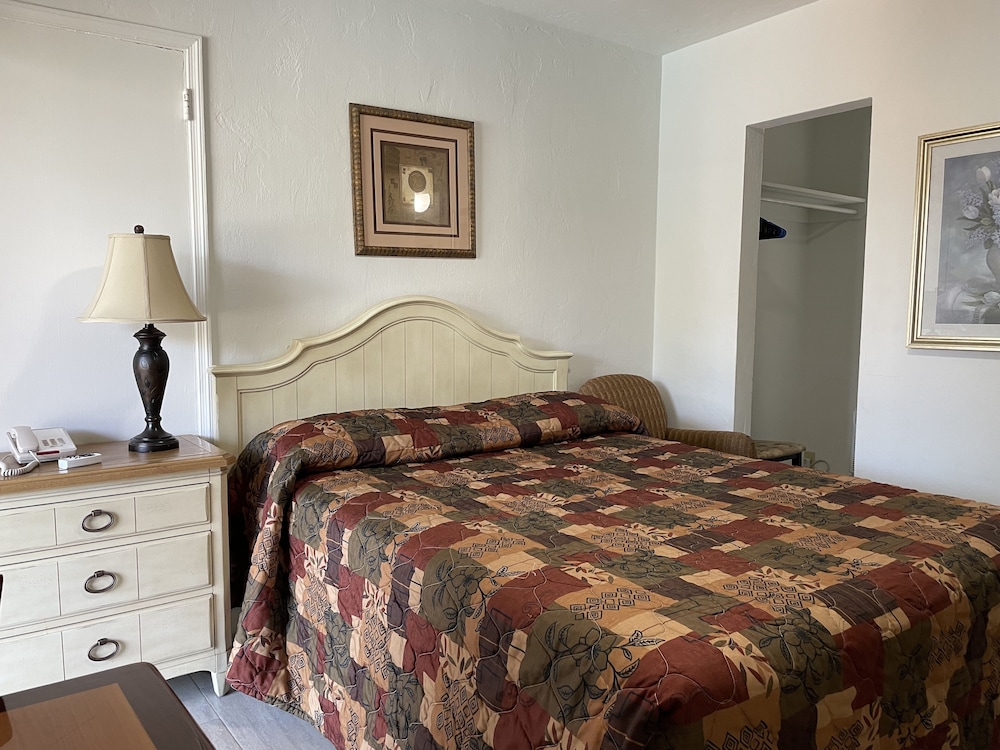 Shell Motel - photo 46