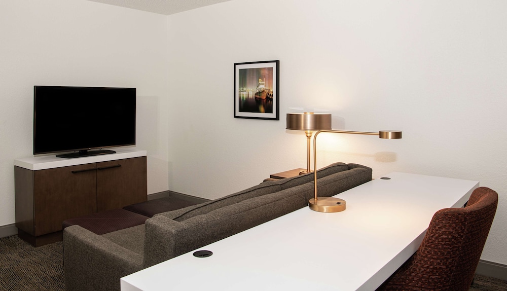 Hilton Garden Inn BWI Airport - photo 19