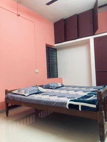 Cozy n spacious air conditioned furnished 3BHK — 4-Star Luxury Hotel in Thiruvananthapuram, India