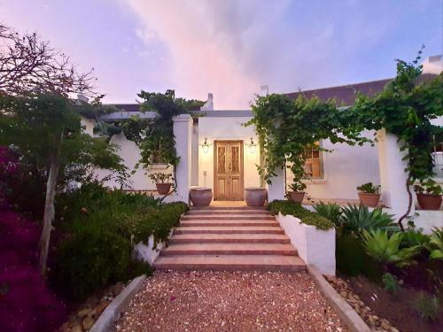 Chalcedony — 4-Star Luxury Hotel in Cape Town, South Africa
