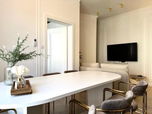 Świdnicka Apartment 200m Main Square Self Check In 20h — 4-Star Luxury Hotel in Wroclaw, Poland