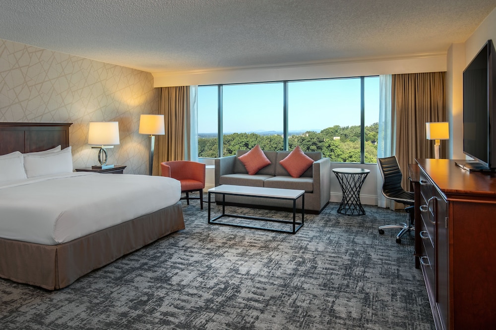 Hilton Greenville - photo 4