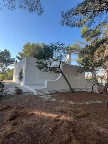 Villa Bouganville 1 Ostuni — 4-Star Luxury Hotel in Ostuni, Italy