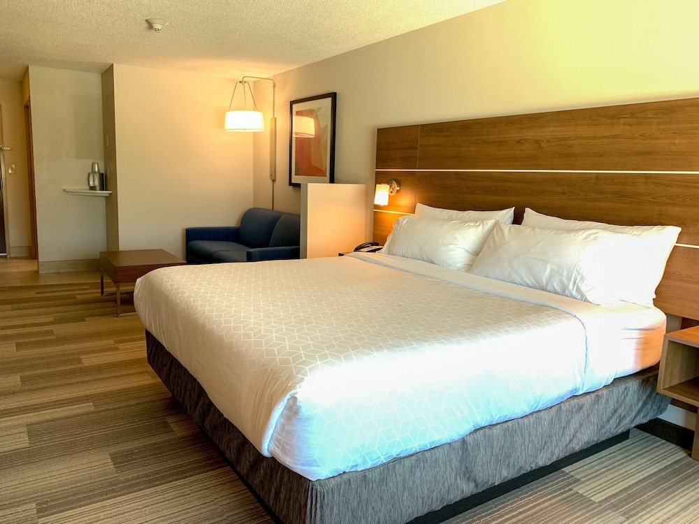 Holiday Inn Express & Suites Lexington Dtwn Area Keenland by IHG - photo 10