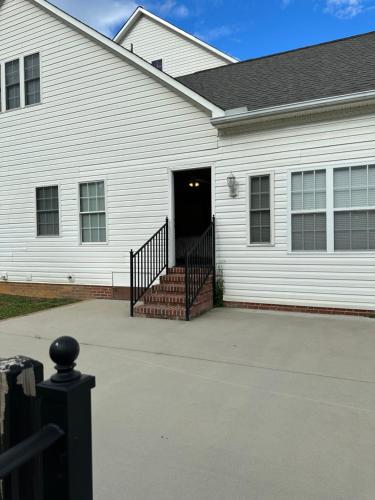 MooreField Suites Greensboro East - photo 63