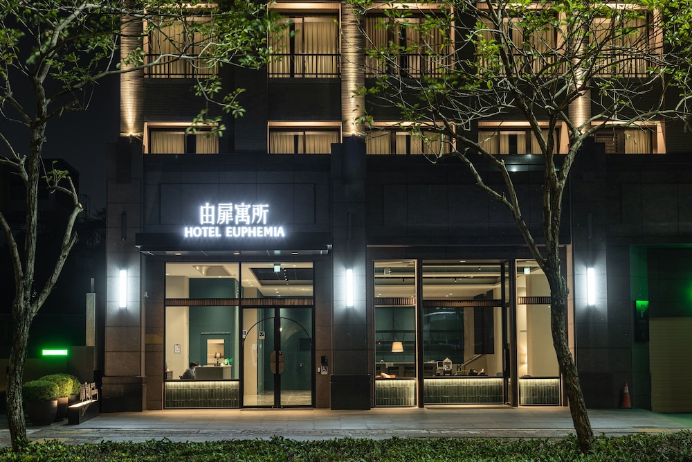Hotel Euphemia - carbon neutral hotel in Taichung