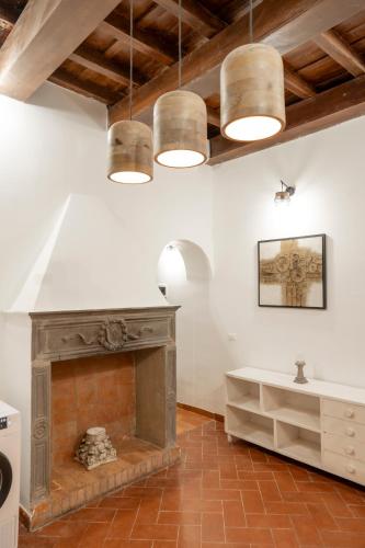 Lovely studio Apartment Capocci — 4-Star Luxury Hotel in Rome, Italy