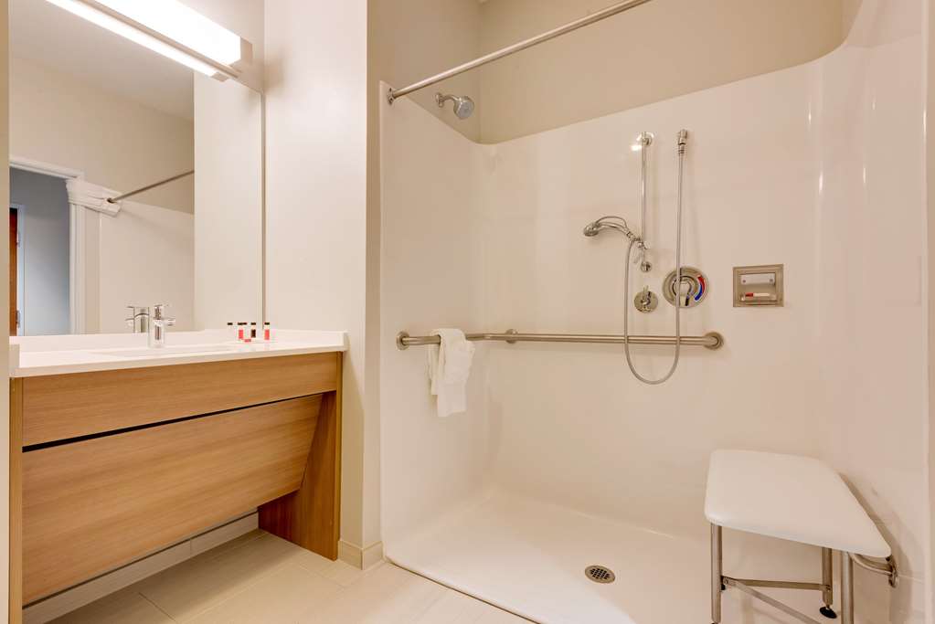 Microtel Inn & Suites by Wyndham Clarion - photo 6