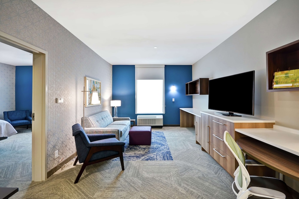 Home2 Suites by Hilton Plano Legacy West - photo 12