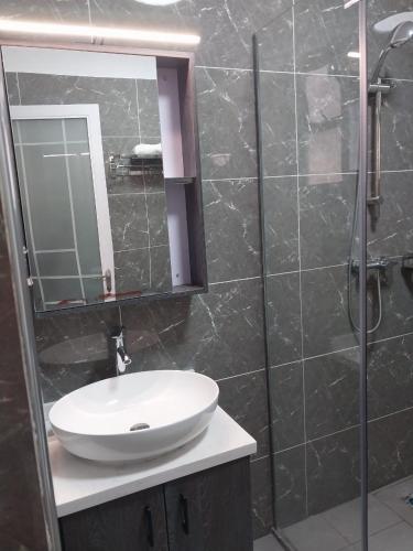 Beautifully Furnished Two Bedroom Apartment With Well Equipped Gym And Heated Swimming Pool And Amazing City Scenic Views And Ample Parking Space