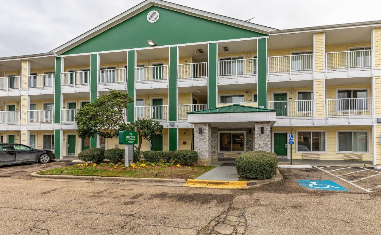 HomeTowne Studios Baton Rouge Sherwood Forest in Baton Rouge, United States