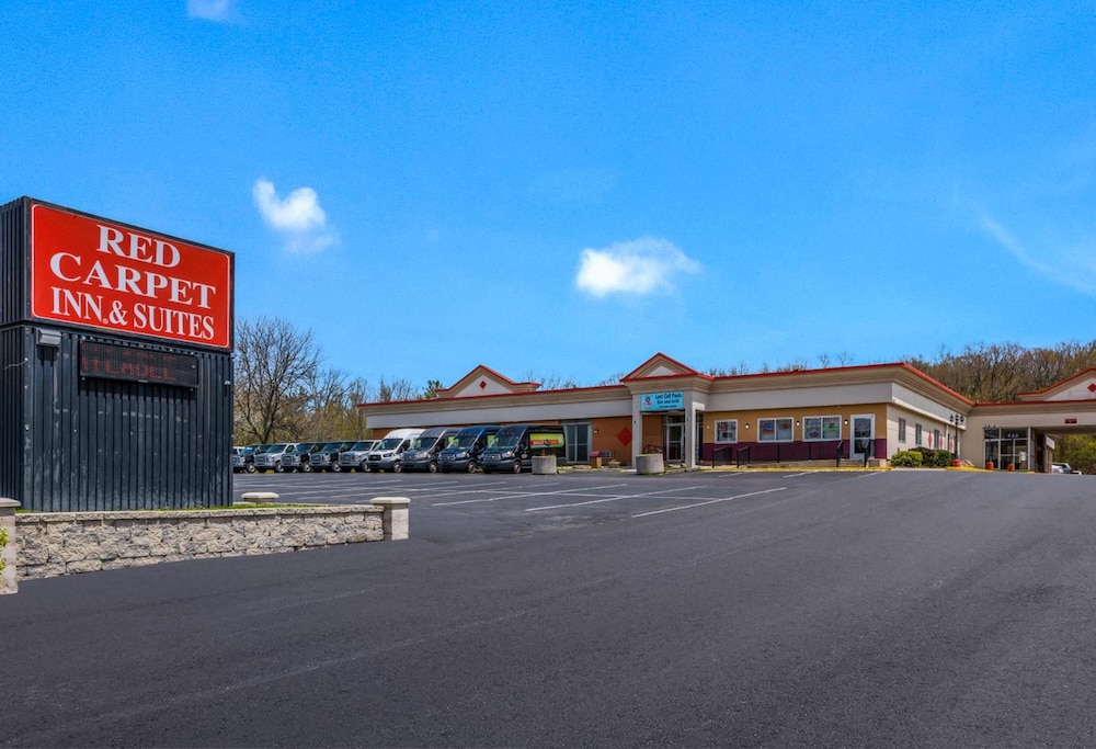 Red Carpet Inn Hazleton - photo 35