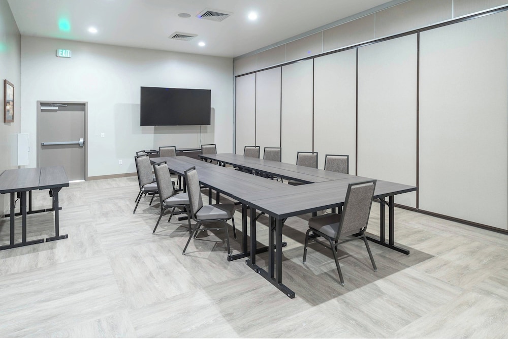 SpringHill Suites by Marriott Island Park Yellowstone - photo 52