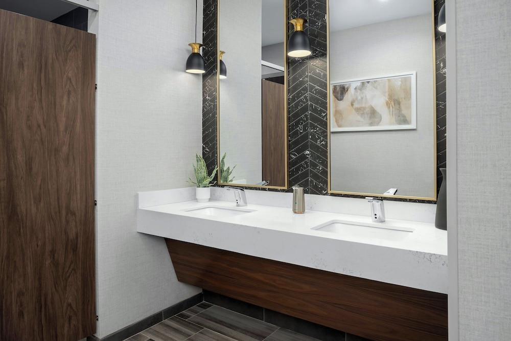 Courtyard by Marriott Bozeman - photo 52