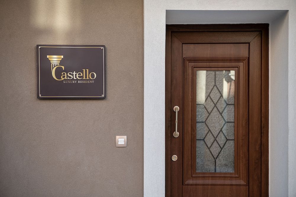 Castello Luxury Residence with Private Jacuzzi — 4-Star Luxury Hotel in Chania, Greece