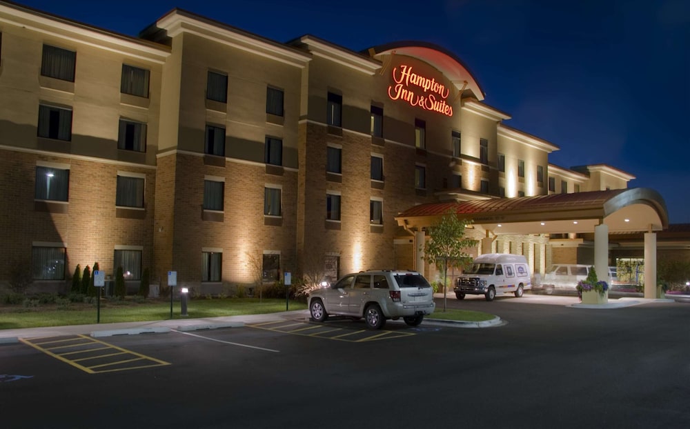 Hampton Inn & Suites Madison West - photo 36