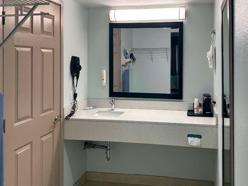 Quality Inn Fairfield Napa Valley Area - photo 16