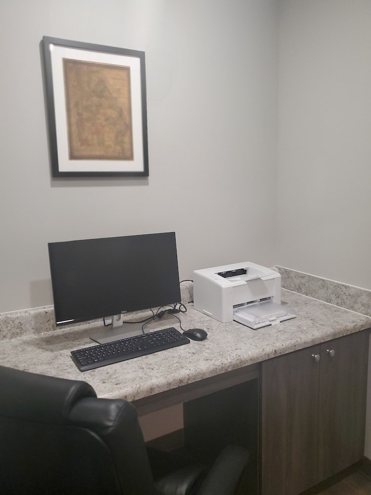 WoodSpring Suites Atlanta Airport - photo 35