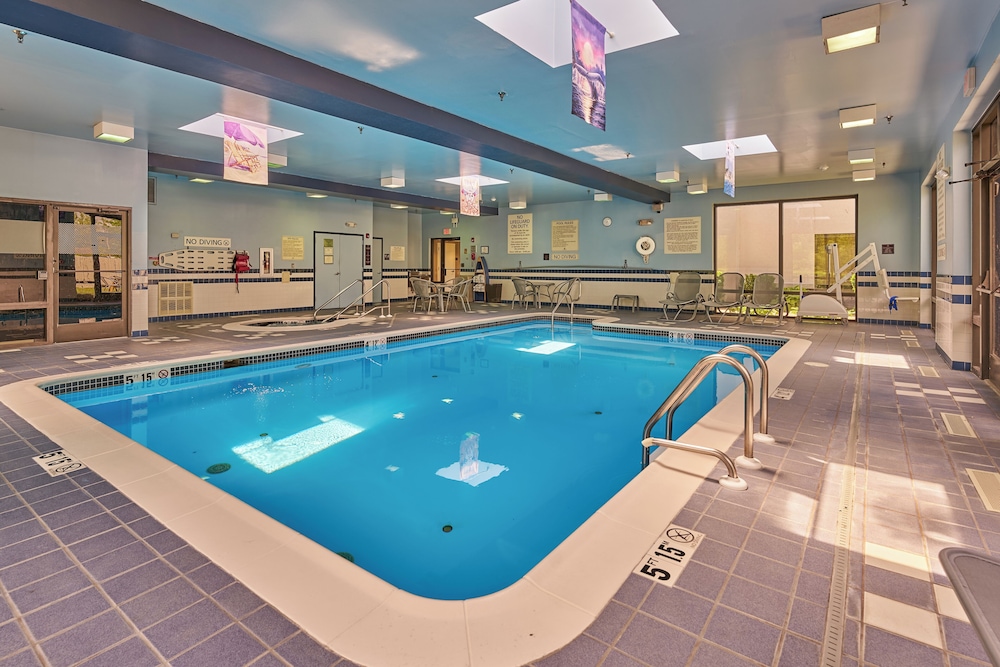 Hampton Inn Flemington - photo 30