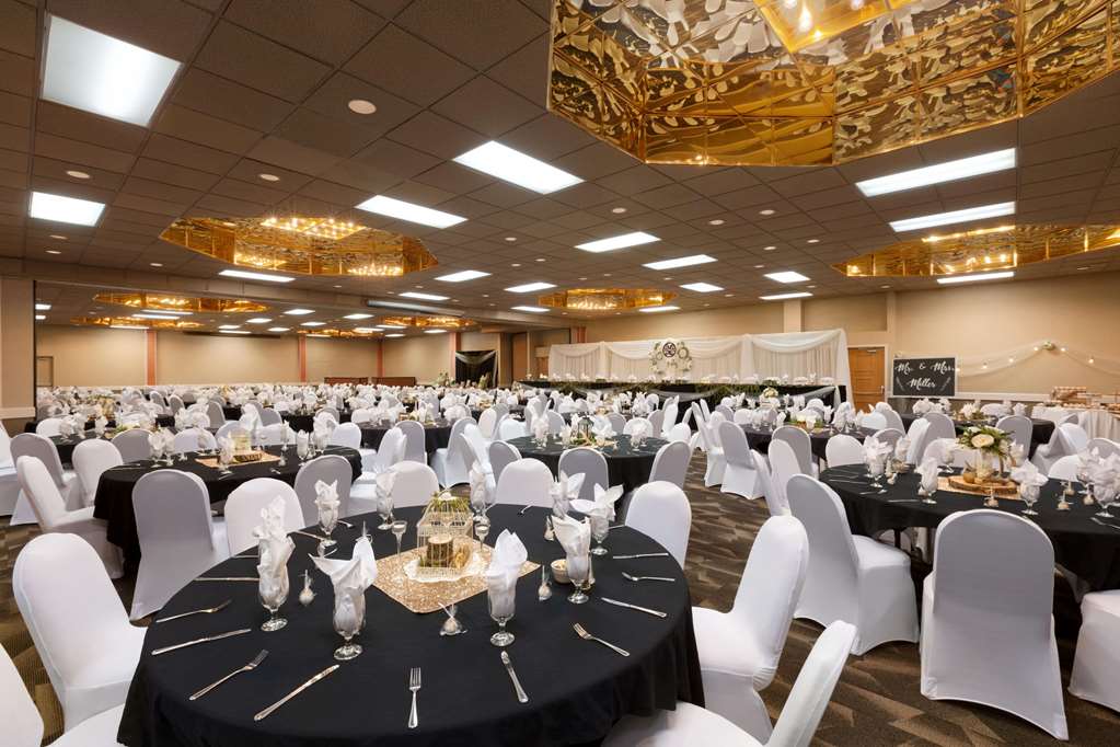 Ramada Inn By Wyndham Doublewood Fargo - photo 21