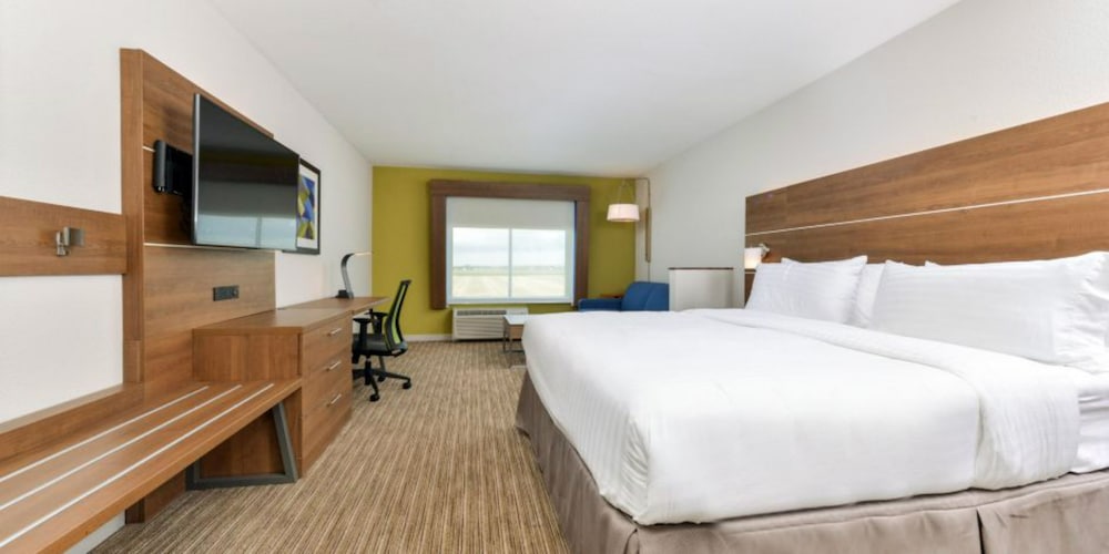 Holiday Inn Express Alliance by IHG - photo 7