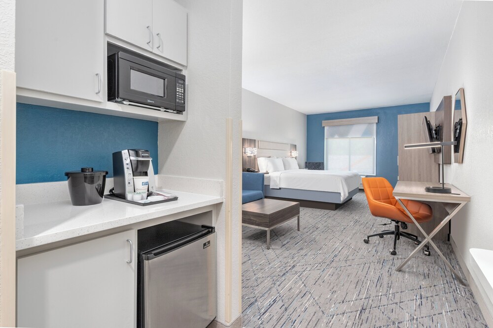 Holiday Inn Express & Suites Little Rock West by IHG - photo 5